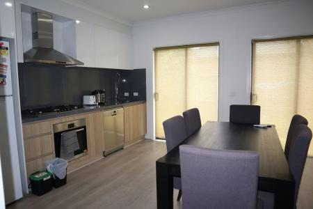 1/37 Koonawarra Street, Clayton, VIC 3168, Австралия