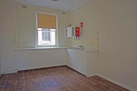 Suite 2/22 Govetts Leap Road, Blackheath, NSW 2785, Australia