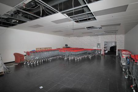 1 Pridham Boulevard, Shop 9, Aldinga Beach, SA 5173, Australia