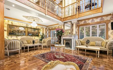 8 Scott Avenue, Clayton South, VIC 3169, Australia