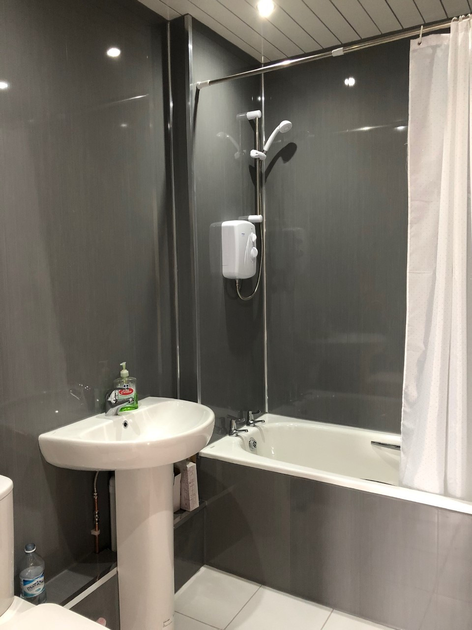 18, Main Street, غلاسكو, المملكة المتحدة