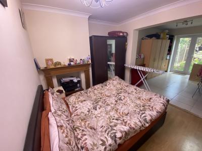 197, Station Road, HAYES, United Kingdom