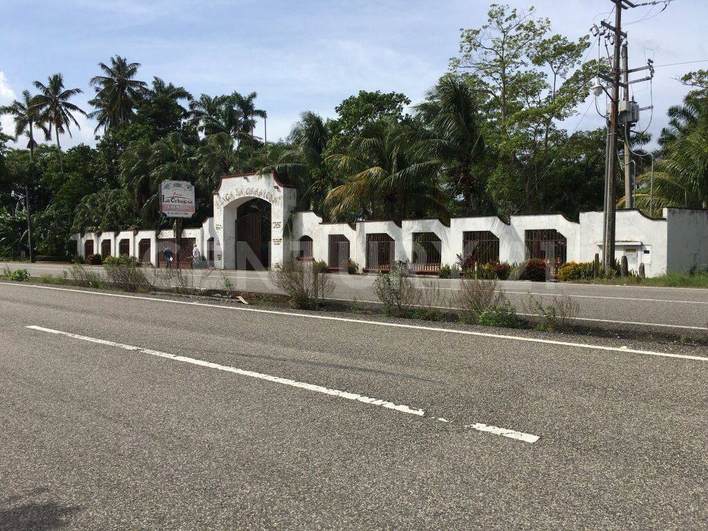 Carretera Vía Corta Cunduacán-Comalcalco S/N QUINTA LA ORBAJOSA, Comalcalco, تاباسكو 86670, المكسيك