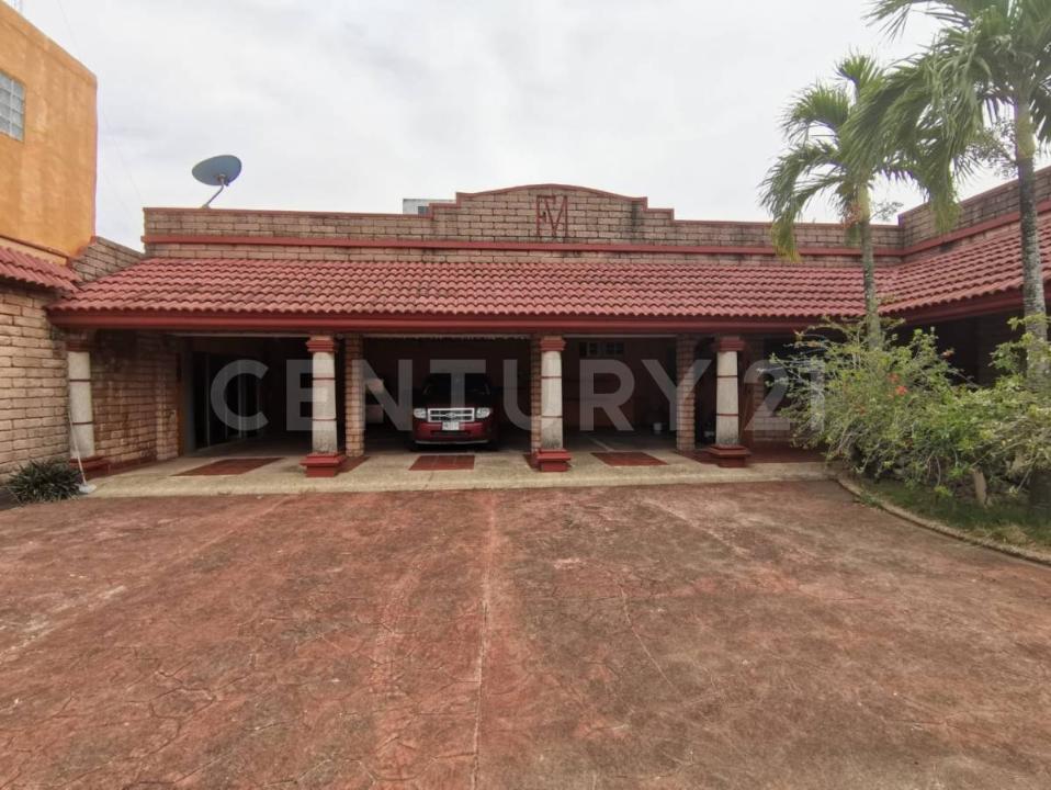 Ignacio de la Llave 803, Coatzacoalcos, Veracruz 96400, Meksika