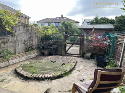 1, Clifton Grove, PRESTON, United Kingdom