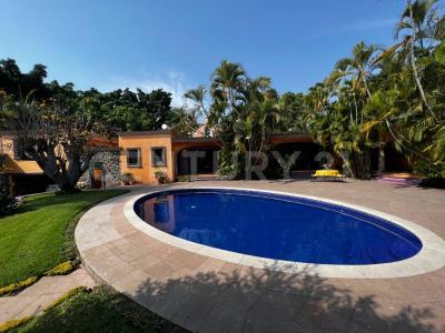 Avenida Palmira, privada Los Cortijos , Cuernavaca, Morelos 62490, México