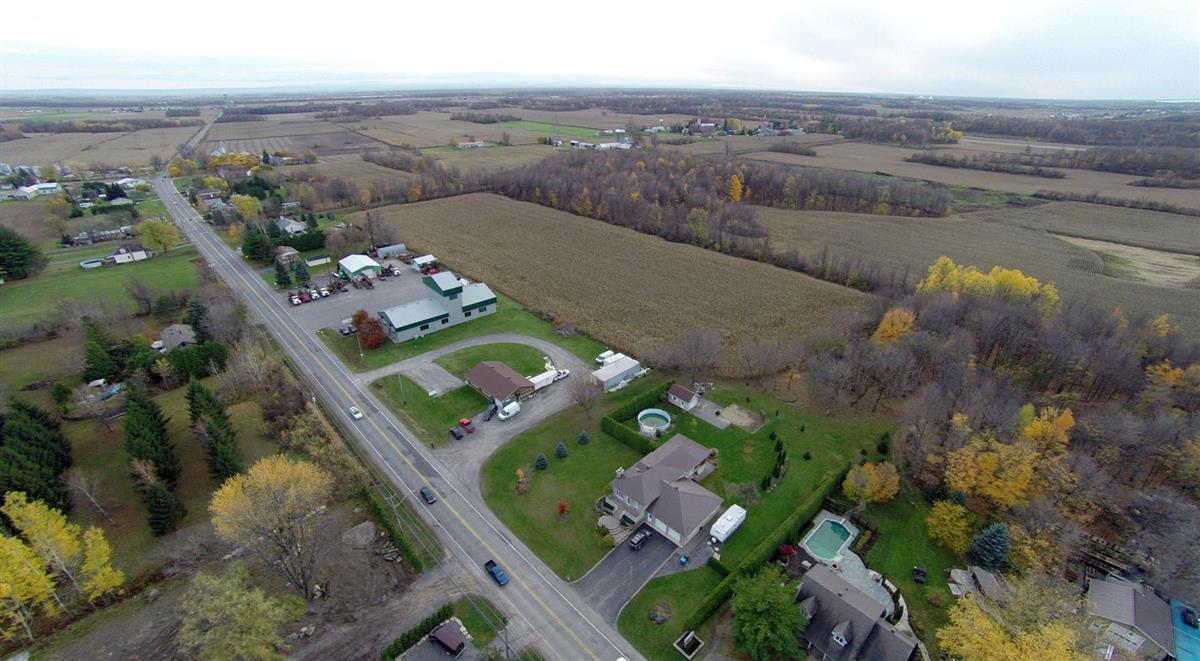 5 Rg Ste-Marie O., Salaberry-de-Valleyfield, Quebec J6S 6A8, Kanada