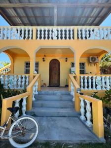 TRANSIT 123, Caye Caulker, Caye Caulker, Caye Caulker 99999, בליז 