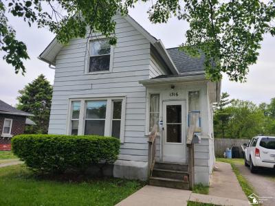 1316 E 1st, Monroe, Michigan 48161, USA