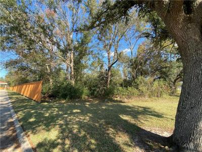 Oak Park Blvd., Lake Charles, Louisiana 70601, USA