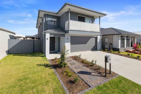 55 Lighthouse Esplanade, Newport, QLD 4020, Australia