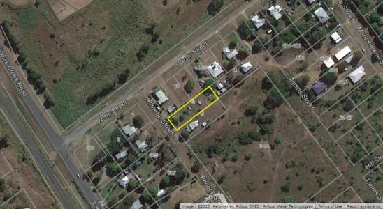 3 Phoebe Street, Lakes Creek, QLD 4701, Australia