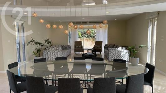 ישמח מלך, Jerusalem, Israel