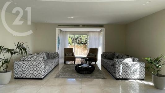 ישמח מלך, Jerusalem, Israel