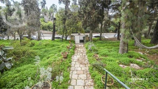 החלוץ, Jerozolima, Izrael