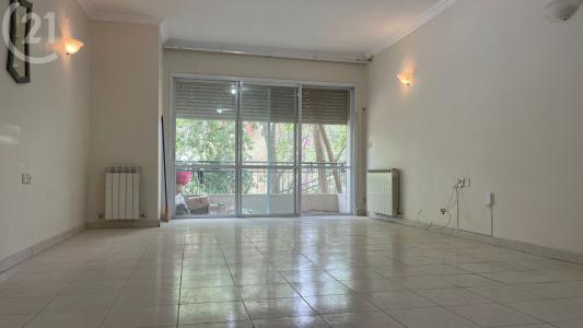 המליץ, Jerusalem, Israel