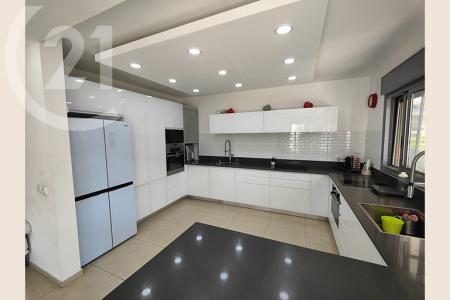 שדרות טום לנטוס, Netanya, Israel