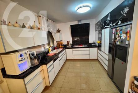 לנטוס, Netanya, Israel