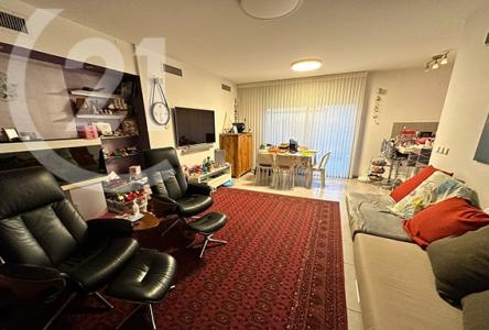 לנטוס,  Netanya, Israel