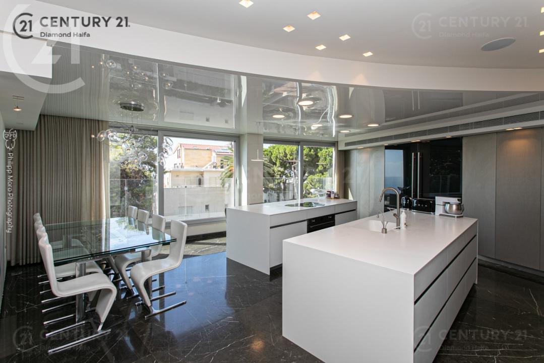 הירקון, Haifa, Israel