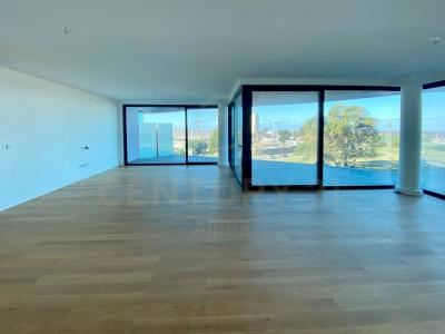 Av Prof Dr Euclides Peluffo 1609, Puerto Buceo, Montevideo, Urugwaj