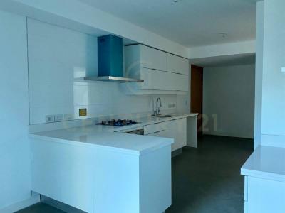 Av Prof Dr Euclides Peluffo 1609, Puerto Buceo, Montevideo, Urugwaj