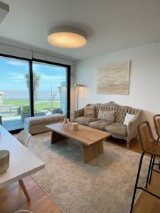 Av. Prof. Dr. Euclides Peluffo 1649, Puerto Buceo, Montevideo, Uruguay