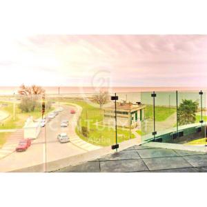 Dr. Euclides Peluffo , Puerto Buceo, Montevideo 11600, Uruguay