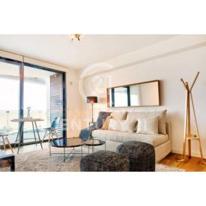 Dr. Euclides Peluffo , Puerto Buceo, Montevideo 11600, Uruguay