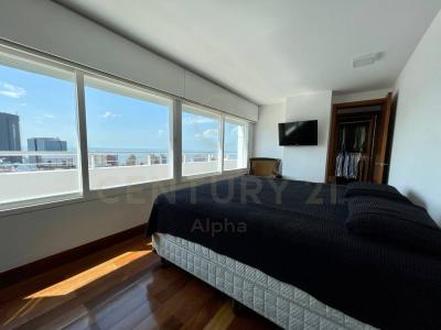 Gral. Br. Artigas y Ramon Fernandez , Punta Carretas, Montevideo, Uruguay