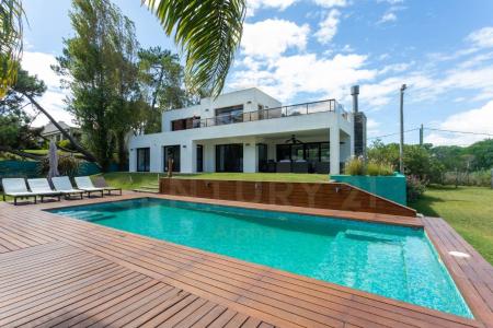 Los suspiros 000, La Barra, Maldonado, אורוגוואי