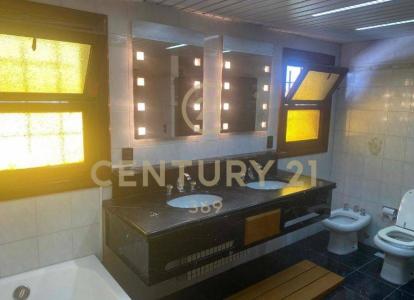 Perinetti 1111, Carrasco, Montevideo, Uruguay