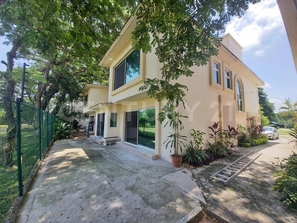 Cerrada Tortuguero , Villahermosa Centro, Tabasco 86037, Mexique