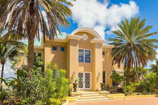 Villa Splandida, Chalk Sound Drive, Chalk Sound, Providenciales, Turks And Caicos Islands