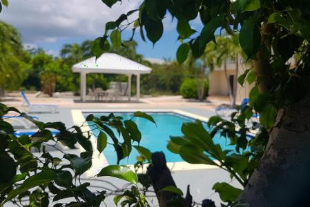 Ponderosa, Welk Close, Discovery Bay, 普羅維登夏, 特克斯和凱科斯群島