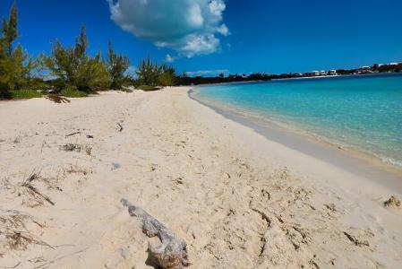 Former Dick Clark Estate, Chalk Sound, Providenciales, Wyspy Turks I Caicos