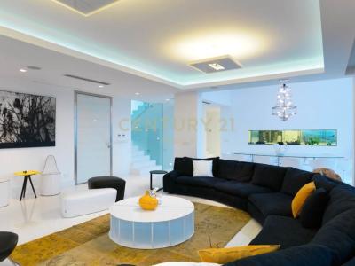 Mesa Geitonia, Cyprus