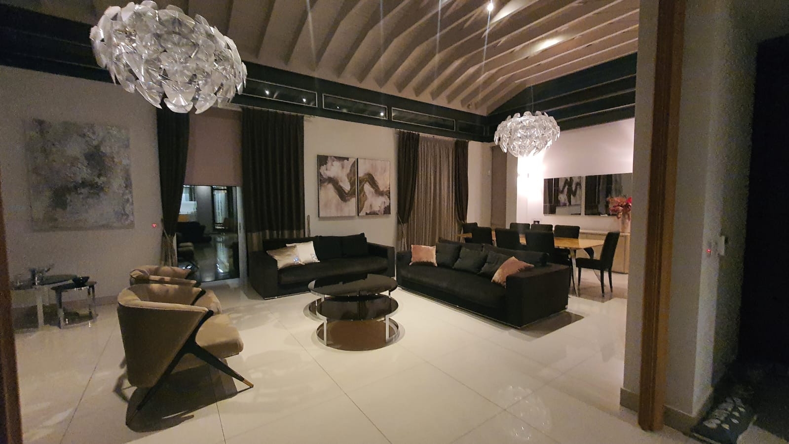 Mesa Geitonia, Cyprus