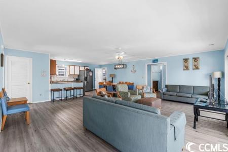 412 S Seaside Dr., Surfside Beach, דרום קרוליינה 29575, ארצות הברית של אמריקה 