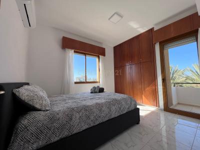 Mesa Geitonia, Cyprus