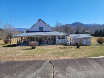 835 Elf School Road, Hayesville, ノースカロライナ 28904, アメリカ合衆国