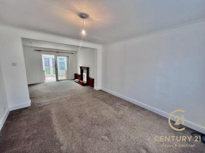 61, Frogmore Avenue, HAYES, United Kingdom