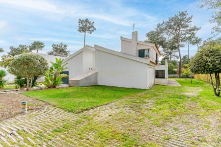 Almada, Setubal 2820-595, Portugal