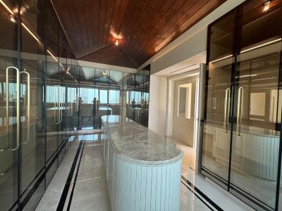 Mesa Geitonia, Cyprus