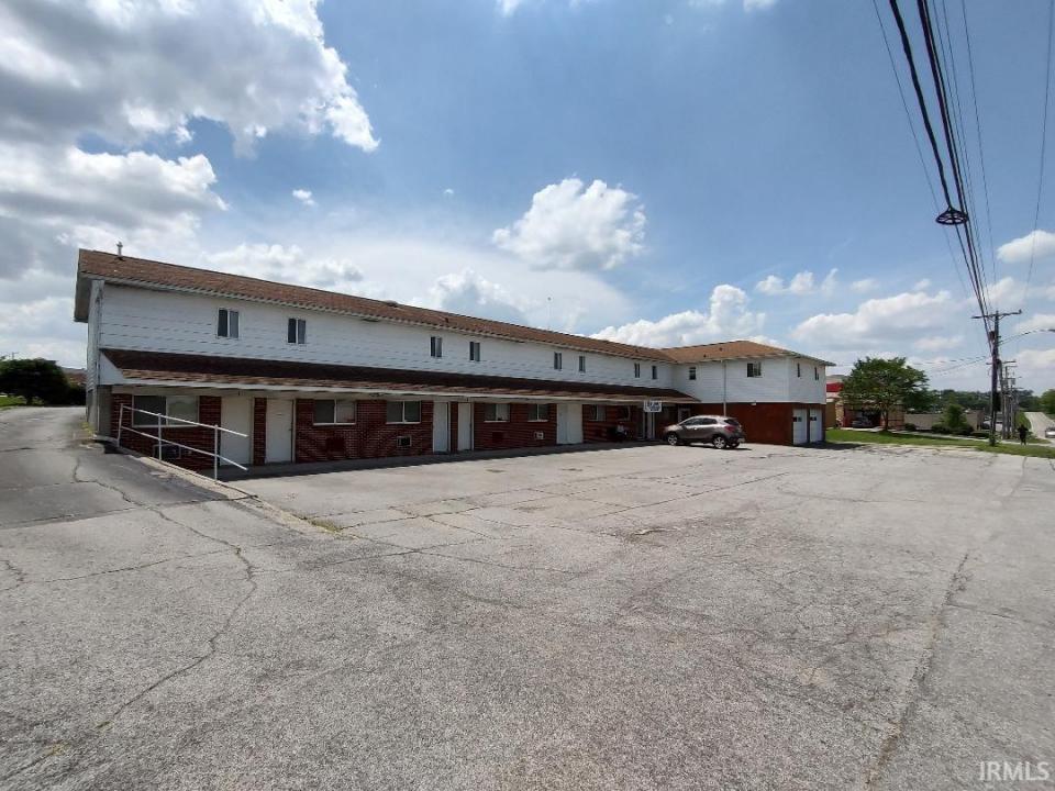 5634 W Jefferson Boulevard, Fort Wayne, Indiana 46804