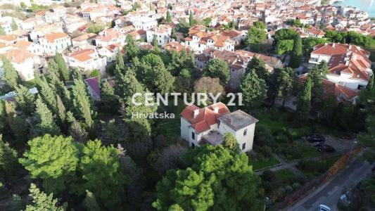 Split, Marjan, 同じ階の一部の部屋が他の部屋より高くなっている, Splitsko-dalmatinska Županija, クロアチア