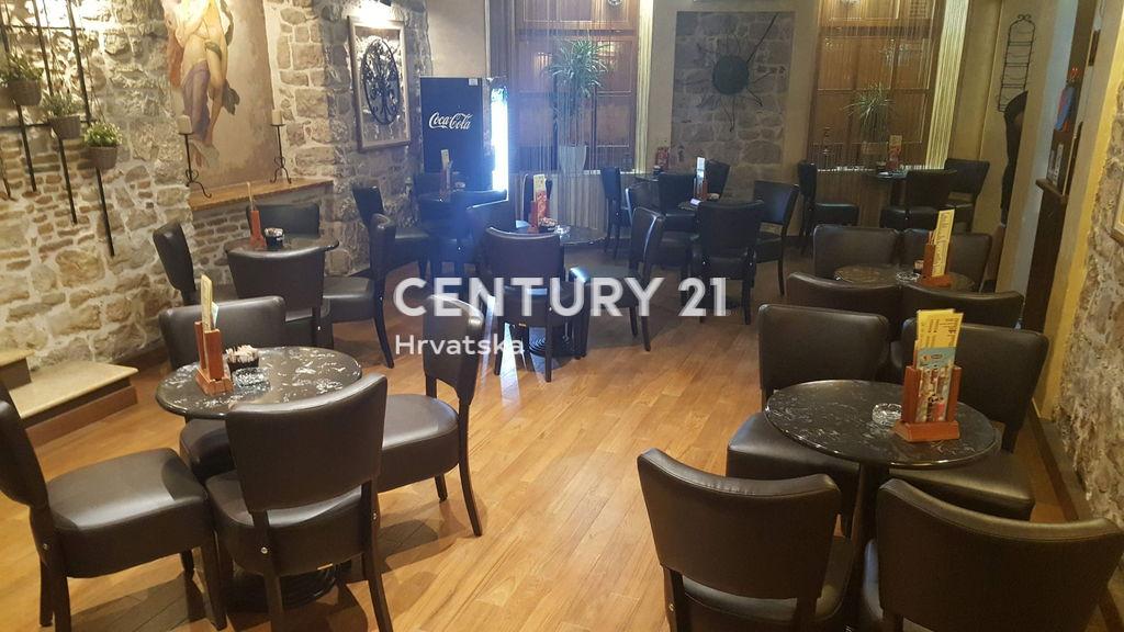 Trg Na Lokvi, Rovinj, Istarska Županija 52210, كرواتيا