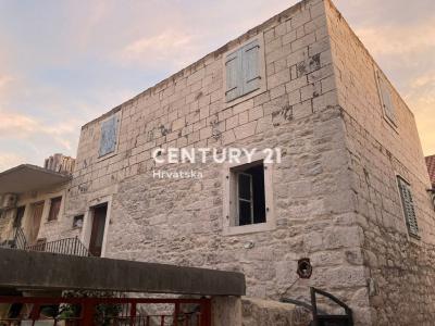 Kneza Branimira, Seget Donji, Splitsko-dalmatinska Županija 21220, Croatia