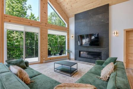 121 Ch. Georges-Brossard, Amherst, Quebec J0T 2L0, Canada