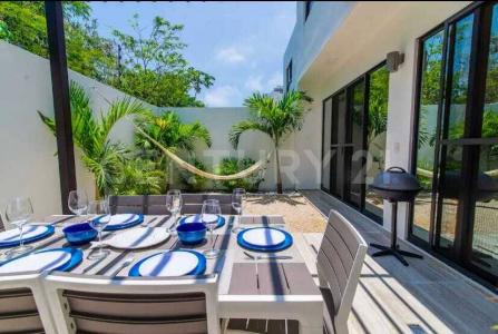 Pivada de malaga Playa del carmen, Solidaridad / Riviera Maya, Quintana Roo 77710, Mexico